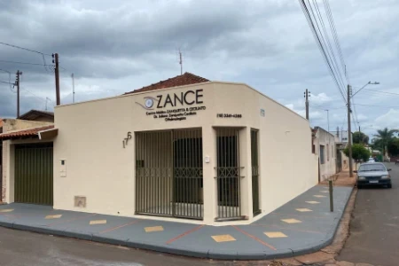 ZANCE - Centro Medico Zanquetta & Ceciliato em Cândido Mota/SP