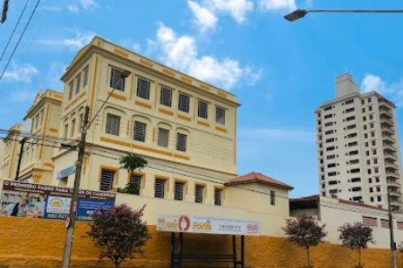 Colégio Ressurreição Santa Maria