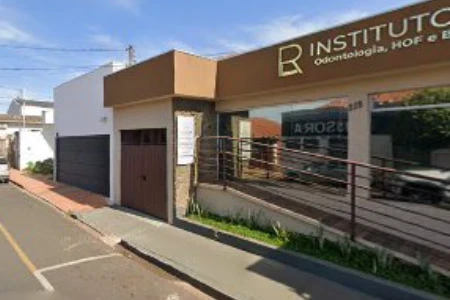 Dentista Dr. Otavio dos Anjos em Assis/SP