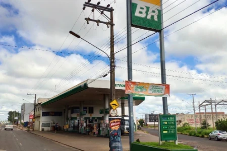 Posto de Gasolina Universidade em Assis/SP